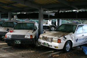 東日本大震災被災状況 2525ﾀｸｼｰ 16