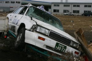 東日本大震災被災状況 2525ﾀｸｼｰ 34