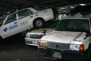 東日本大震災被災状況 2525ﾀｸｼｰ 05