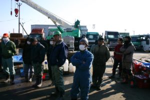 東日本大震災の様子を見る3 14 東北急送