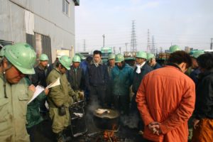東日本大震災の様子を見る3 49 東北急送