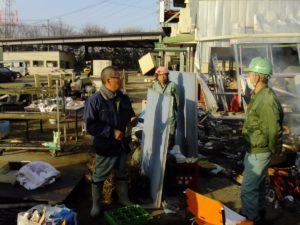 東日本大震災の様子を見る3 31 東北急送